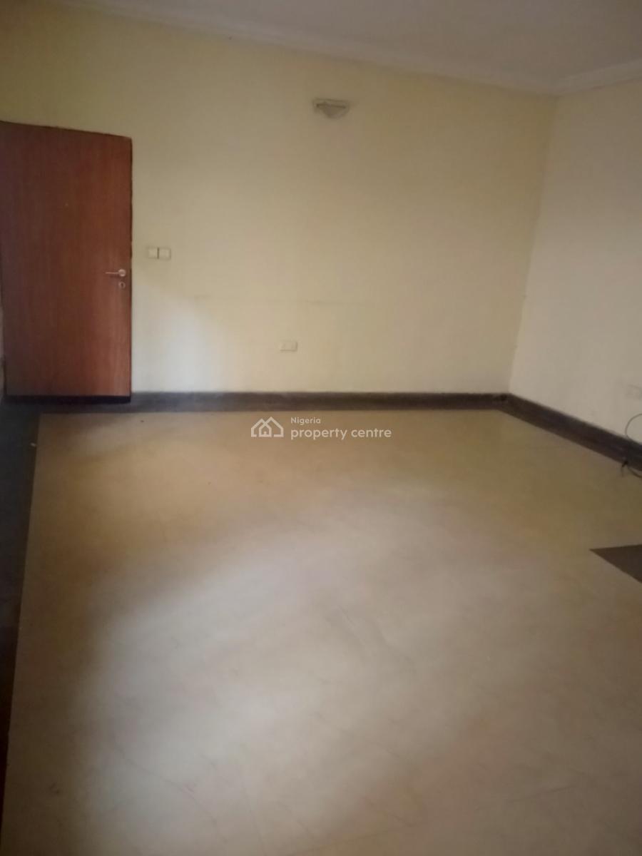 Well Maintained Two Bedroom Flat, Pedro, Pedro, Gbagada, Lagos, Flat / Apartment for Rent