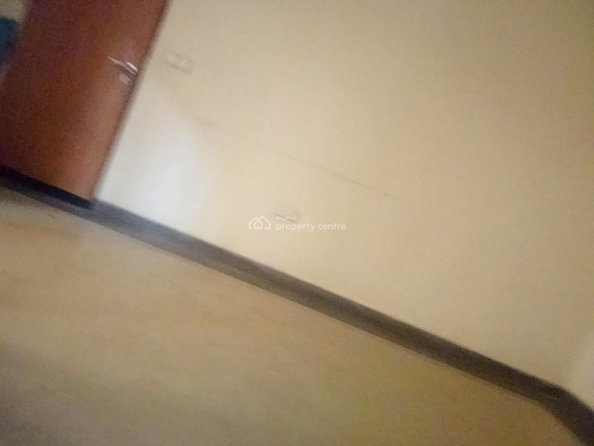 Well Maintained Two Bedroom Flat, Pedro, Pedro, Gbagada, Lagos, Flat / Apartment for Rent