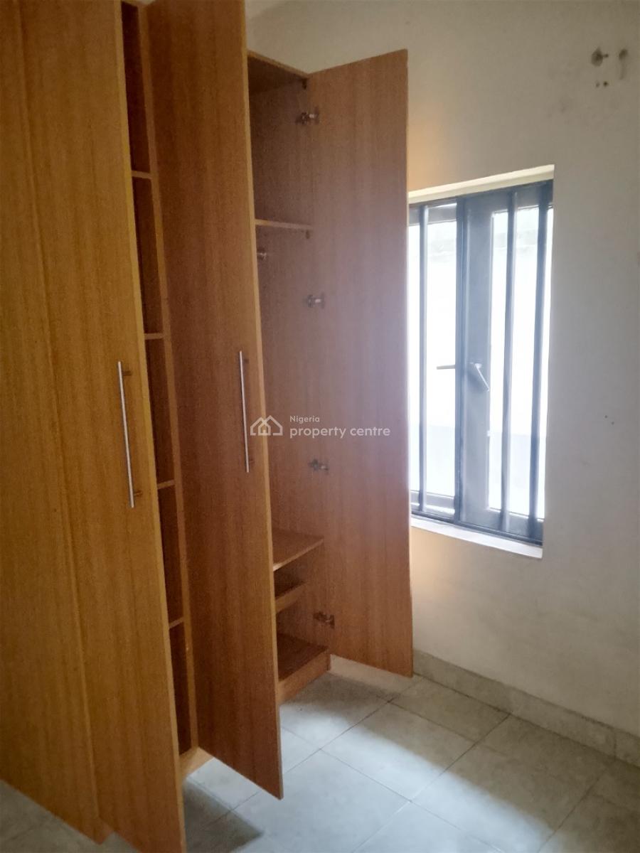 Well Maintained Two Bedroom Flat, Pedro, Pedro, Gbagada, Lagos, Flat / Apartment for Rent