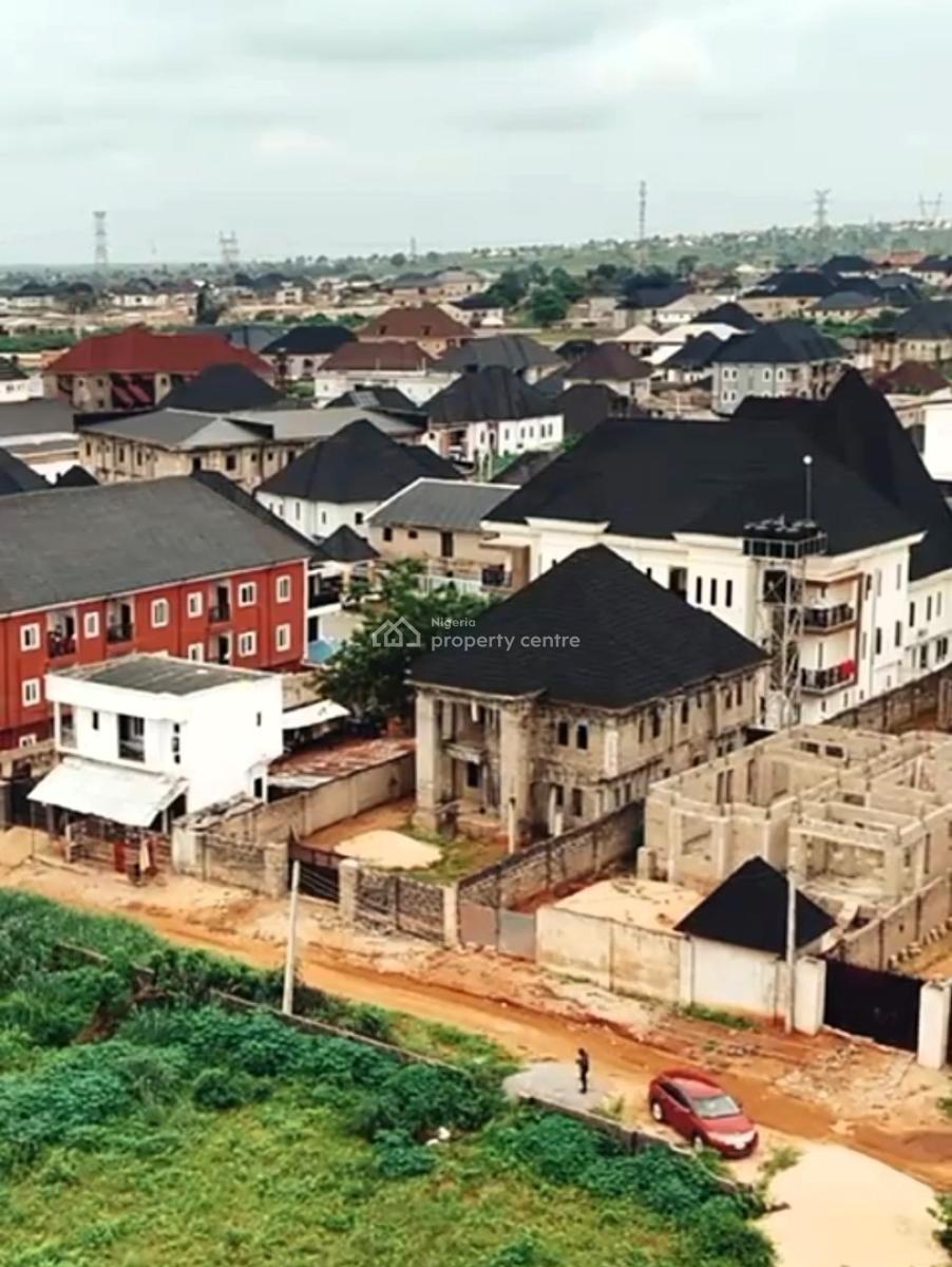 Urgent 6 Bedroom, Asaba, Delta, Detached Duplex for Sale