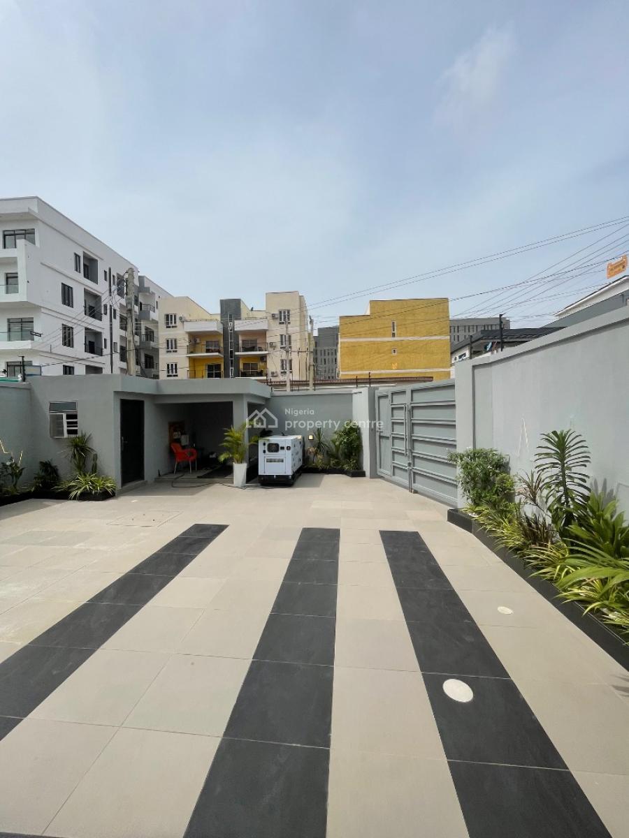 5 Bedroom Duplex with Bq, Cinema, Gym, Elevator & Swimming Pool, Freedom Way / Secured Estate, Lekki Phase 1, Lekki, Lagos, Detached Duplex for Sale