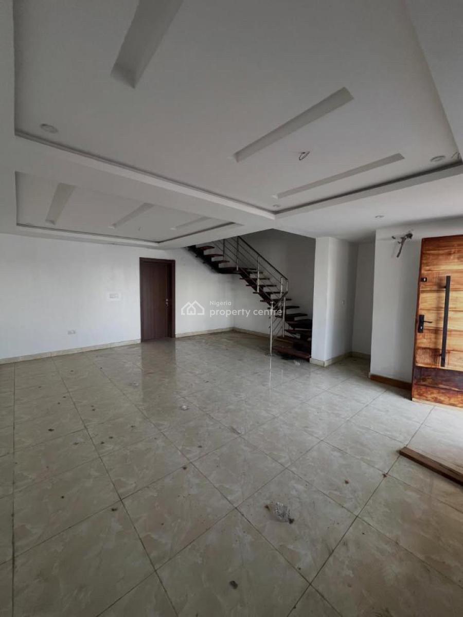 4bedroom Terrace, Right, Lekki Phase 1, Lekki, Lagos, Terraced Duplex for Rent