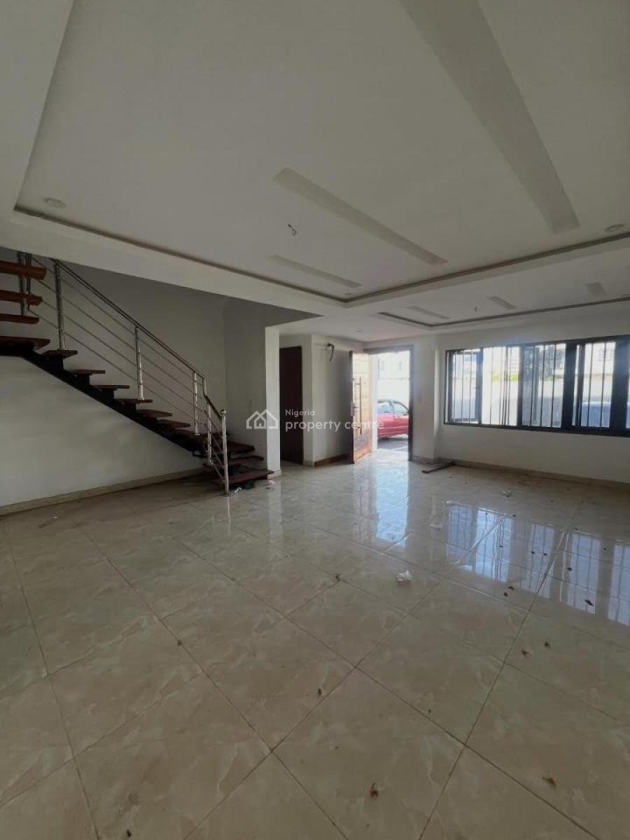 4bedroom Terrace, Right, Lekki Phase 1, Lekki, Lagos, Terraced Duplex for Rent