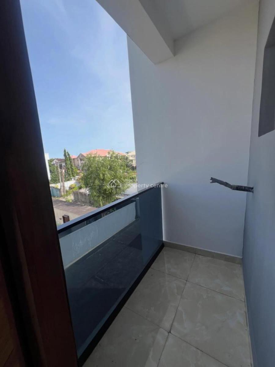 4bedroom Terrace, Right, Lekki Phase 1, Lekki, Lagos, Terraced Duplex for Rent