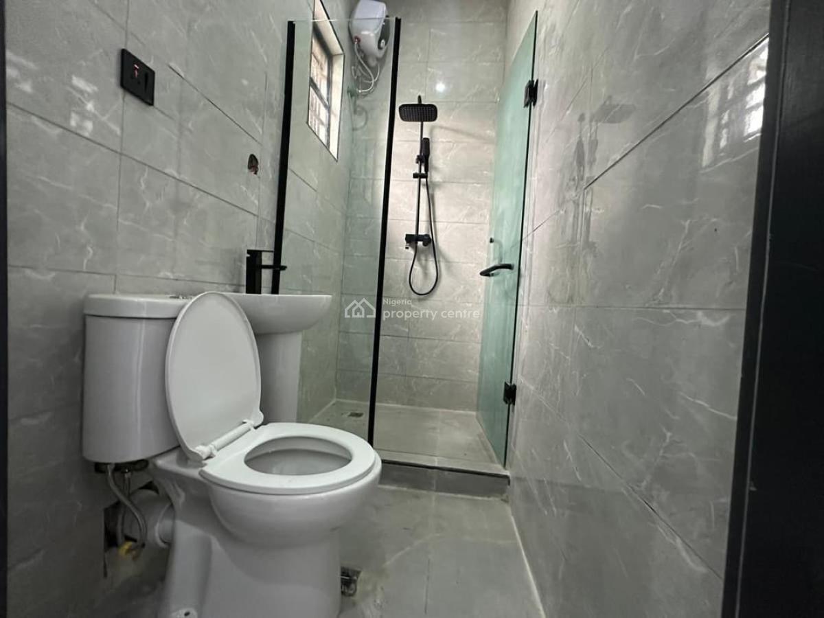 Decent 3 Bedroom Terrace Duplex, Ikota, Lekki, Lagos, Terraced Duplex for Sale