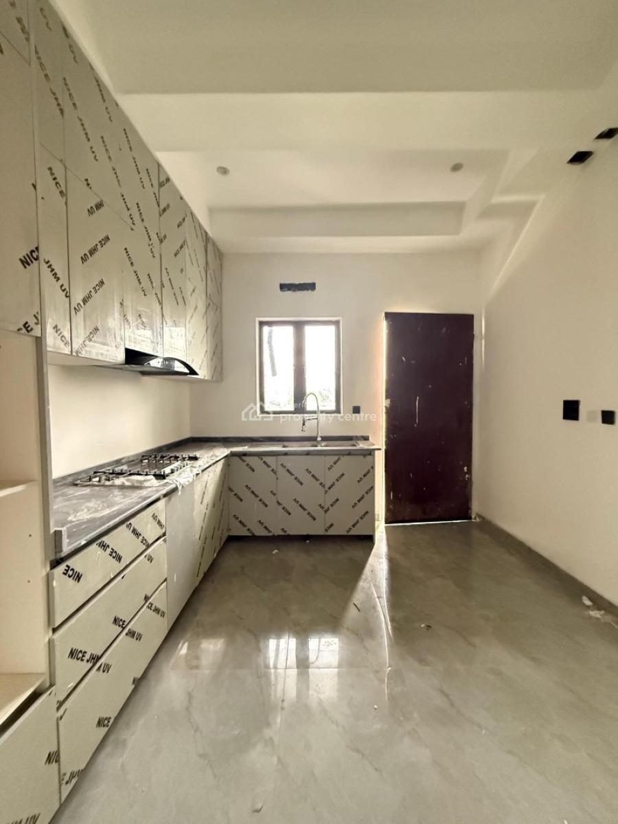 Well Built 3 Bedroom Apartment, 3 Bedroom Apartment for Rent, Victoria Island (vi), Lagos, Flat / Apartment for Rent