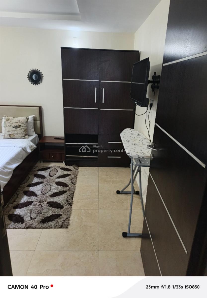 1 Bedroom, Off Bourdiloon, Ikoyi, Lagos, Mini Flat (room and Parlour) for Rent