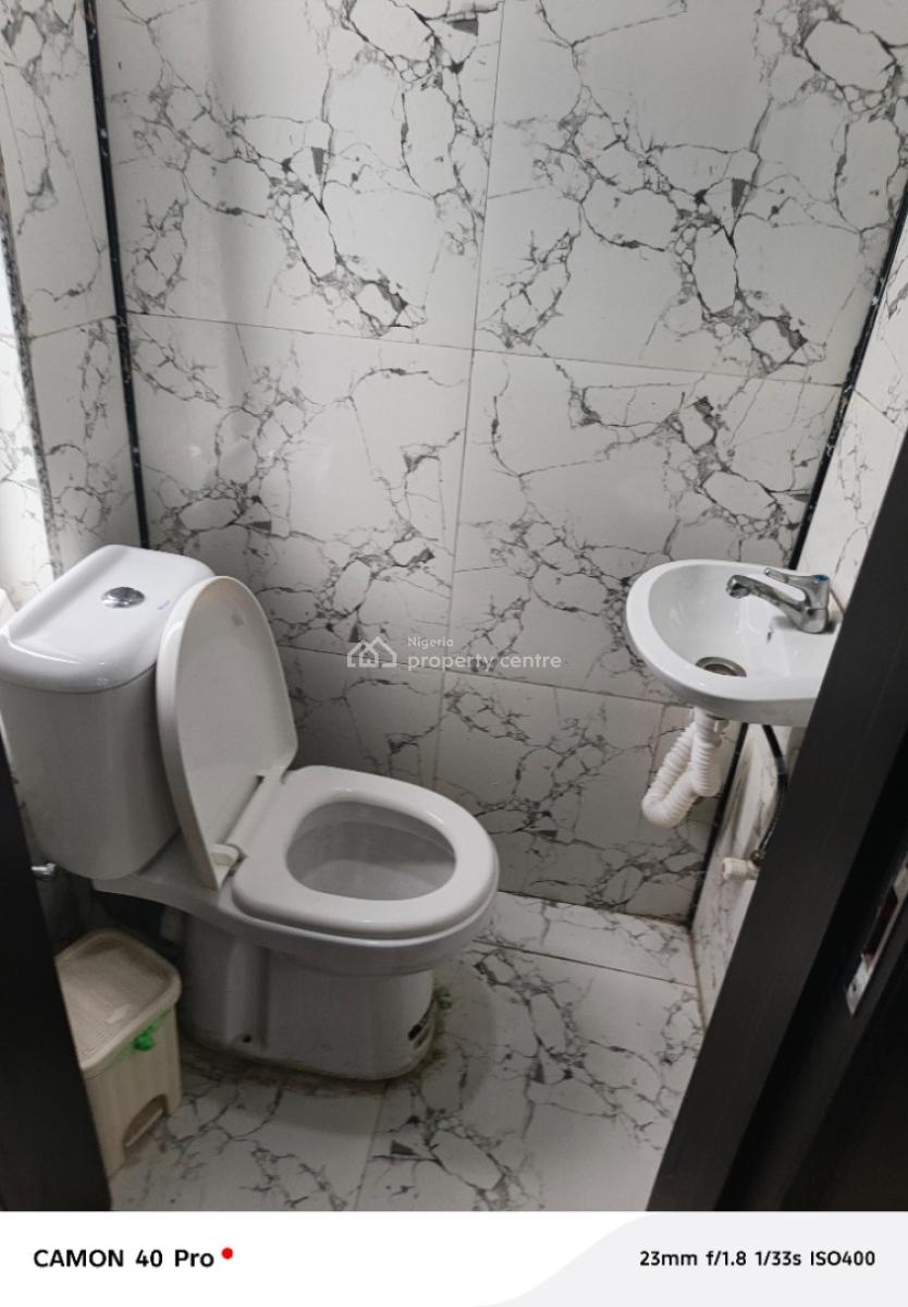 1 Bedroom, Off Bourdiloon, Ikoyi, Lagos, Mini Flat (room and Parlour) for Rent