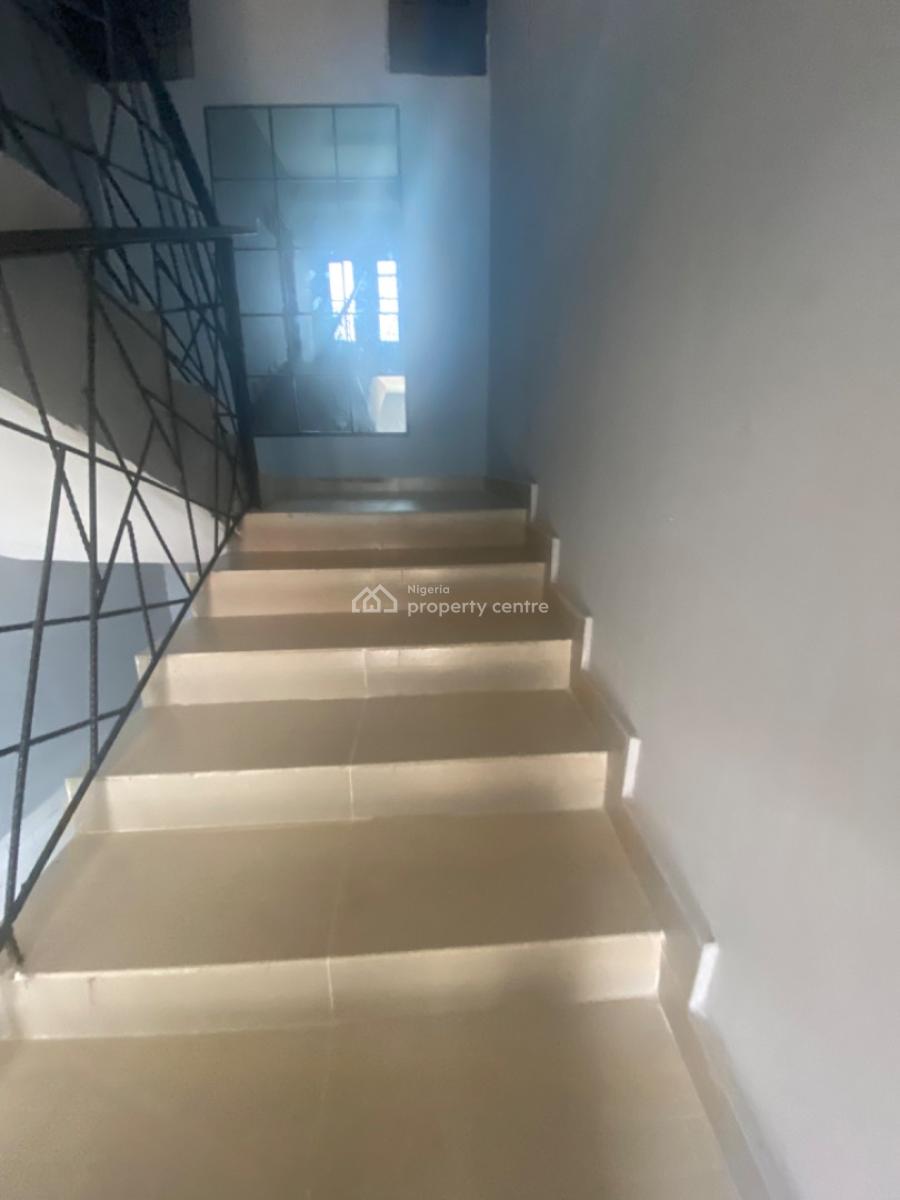 Luxury 3 Bedroom Flat, Addo Road, Lekki Phase 2, Lekki, Lagos, Flat / Apartment for Rent