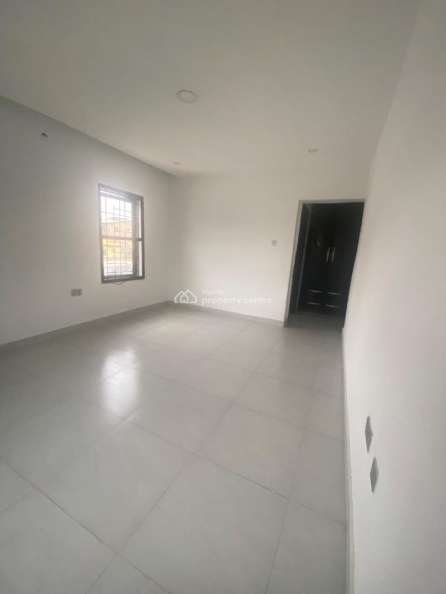Luxury 3 Bedroom Flat, Addo Road, Lekki Phase 2, Lekki, Lagos, Flat / Apartment for Rent