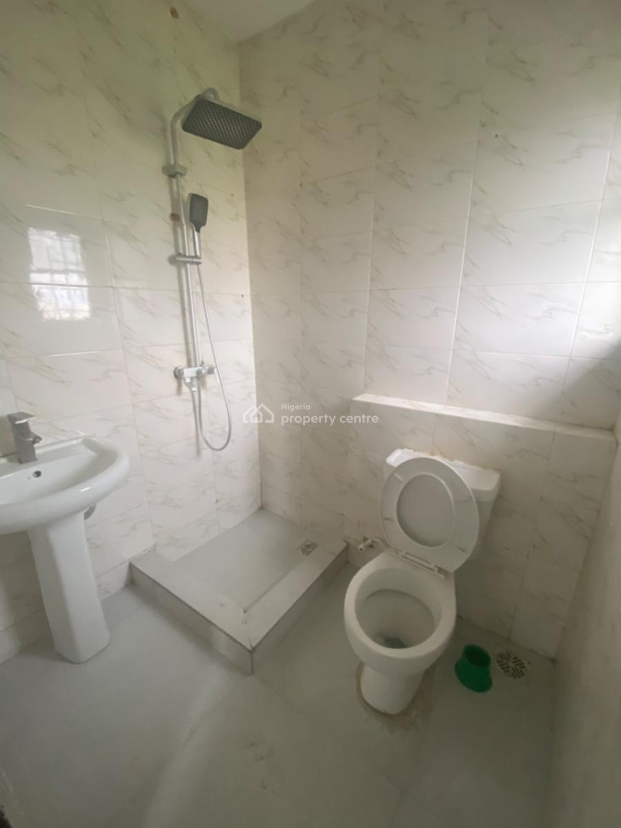 Luxury 3 Bedroom Flat, Addo Road, Lekki Phase 2, Lekki, Lagos, Flat / Apartment for Rent