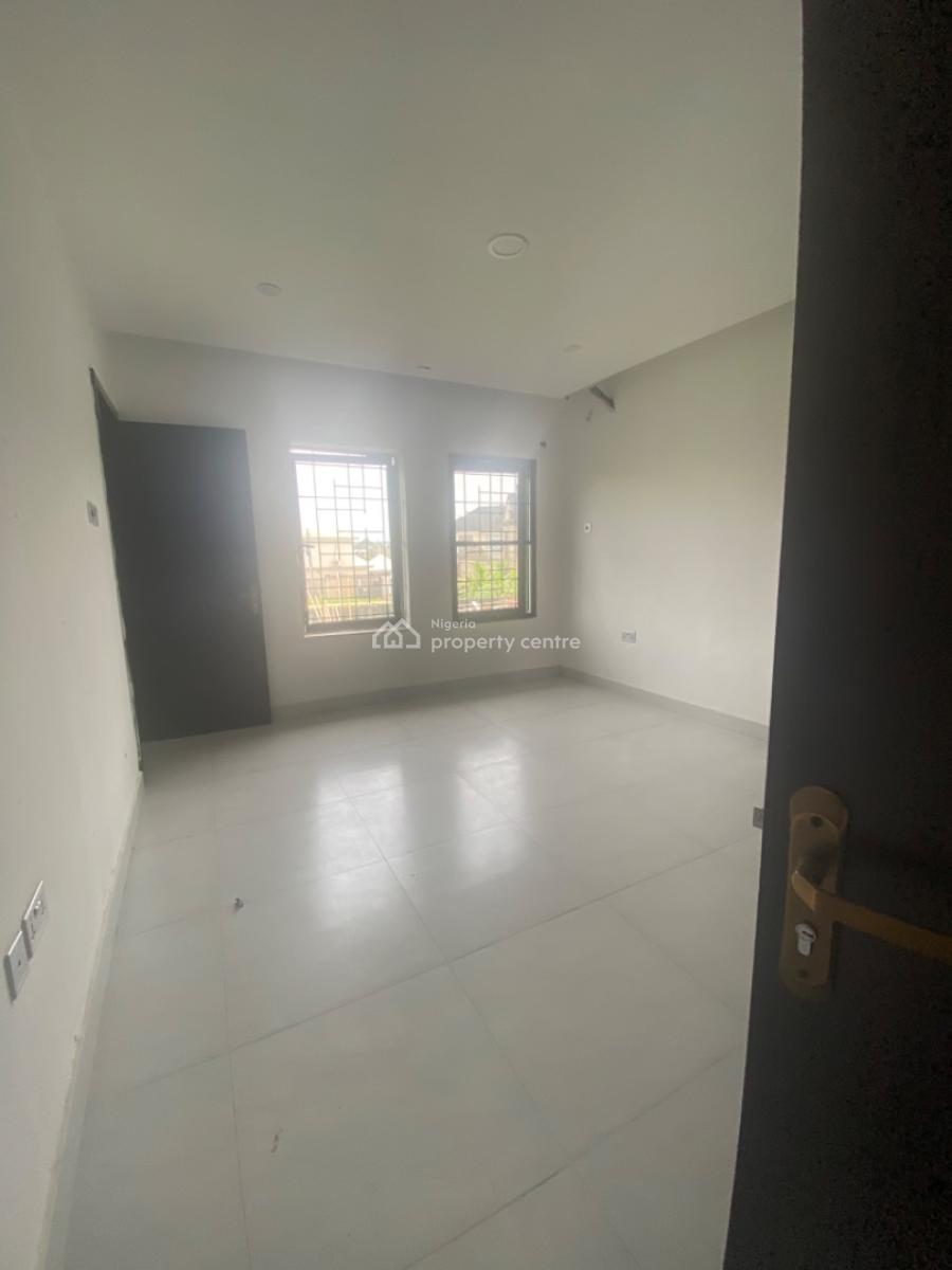 Luxury 3 Bedroom Flat, Addo Road, Lekki Phase 2, Lekki, Lagos, Flat / Apartment for Rent