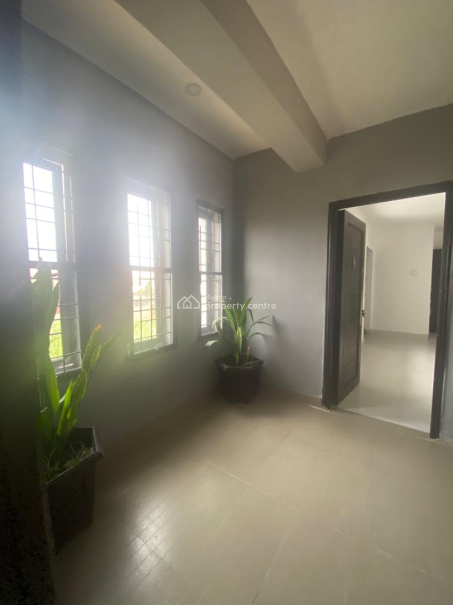 Luxury 3 Bedroom Flat, Addo Road, Lekki Phase 2, Lekki, Lagos, Flat / Apartment for Rent