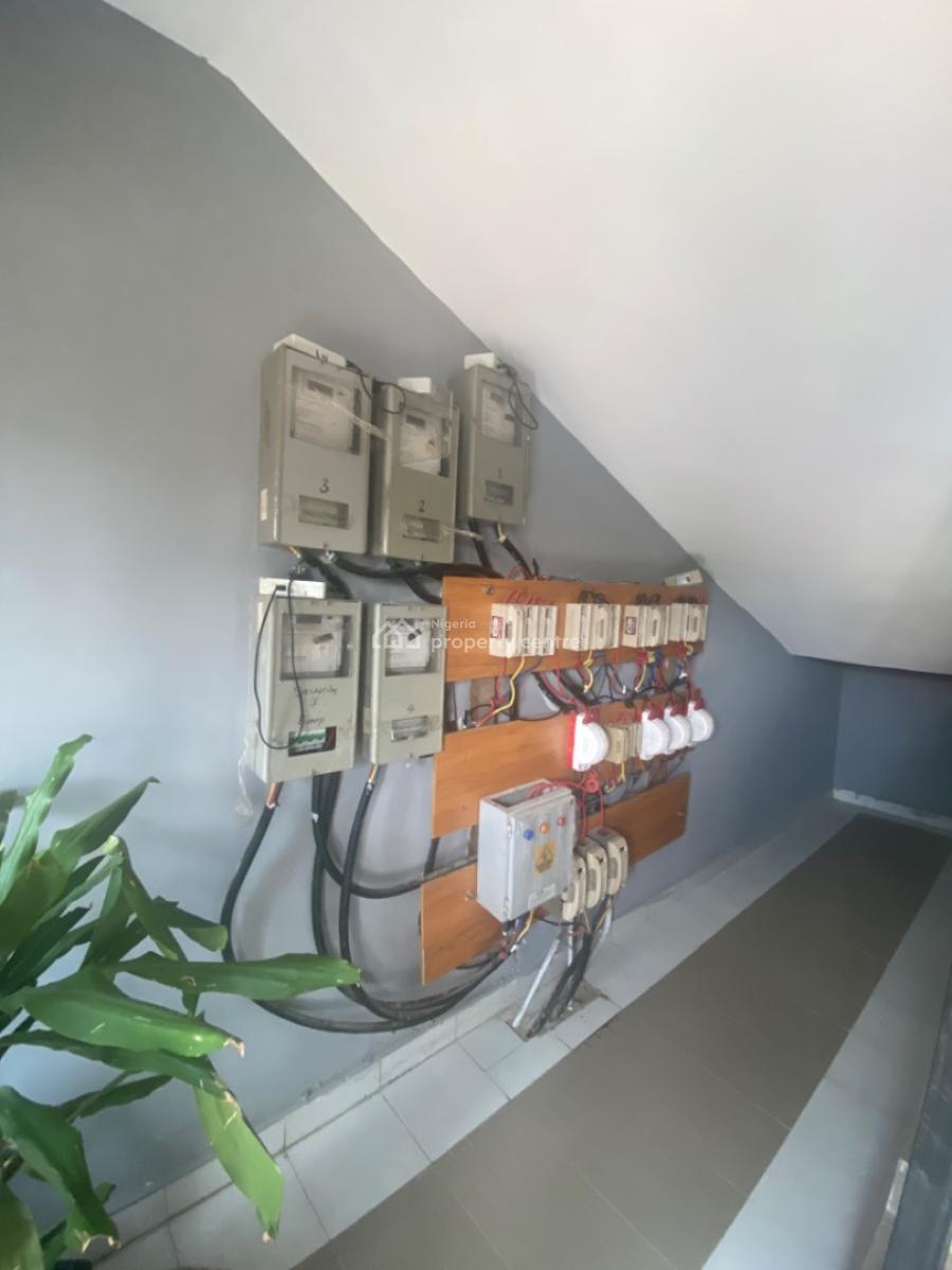 Luxury 3 Bedroom Flat, Addo Road, Lekki Phase 2, Lekki, Lagos, Flat / Apartment for Rent