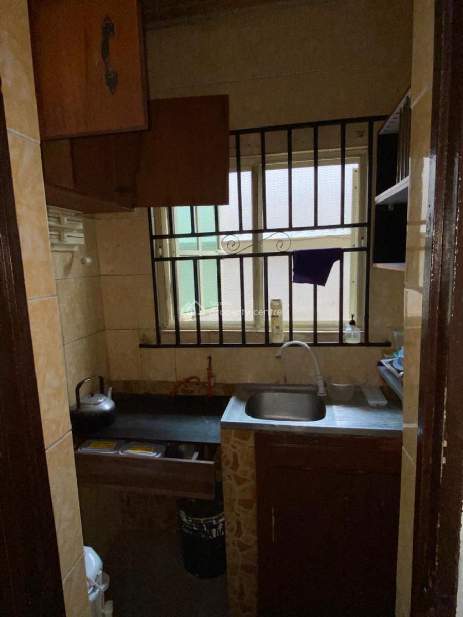 Very Standard Clean Mini Flat @lekki Phase 1, Lekki Phase 1, Lekki, Lagos, Mini Flat (room and Parlour) for Rent