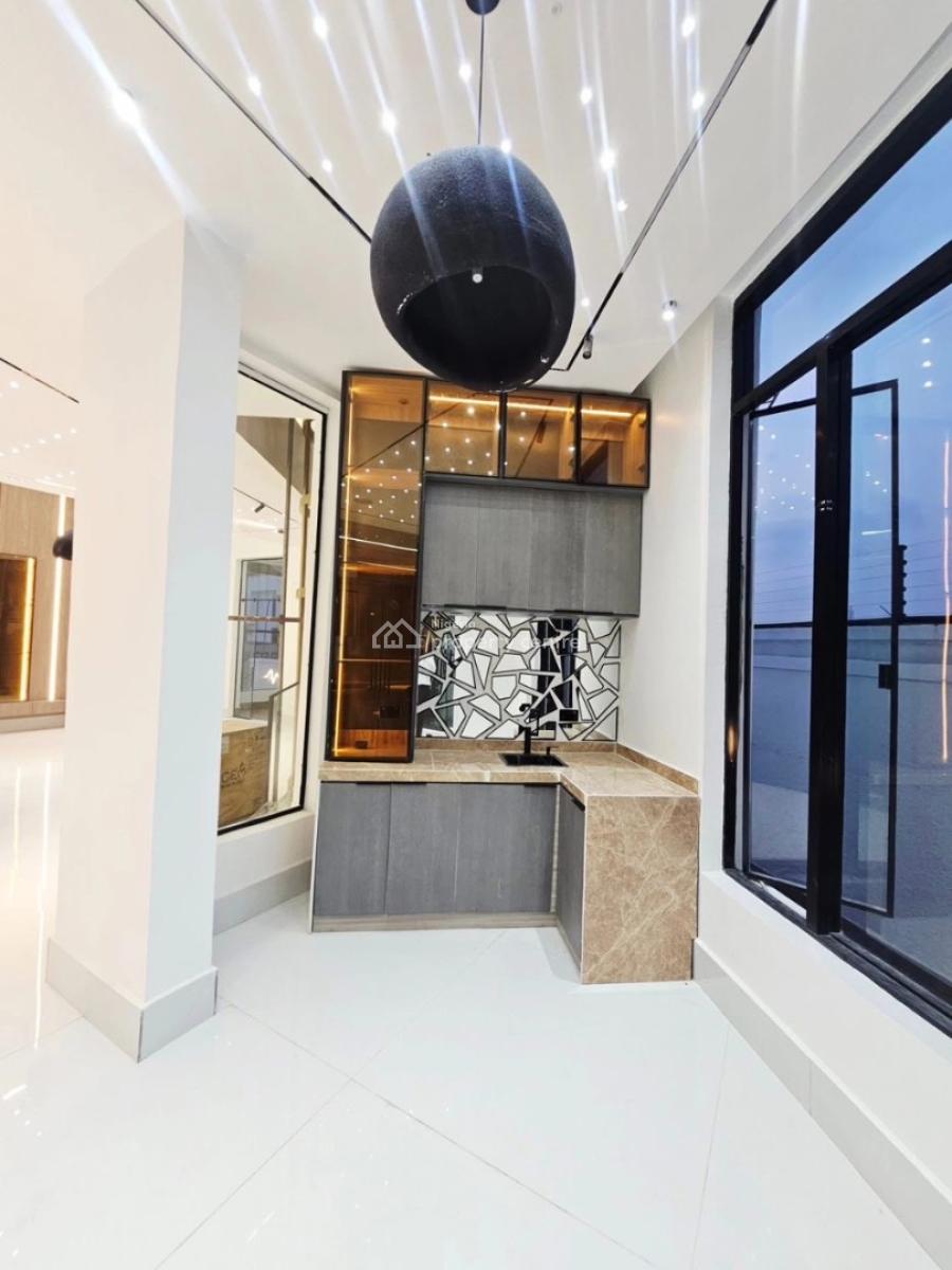 Exquisite 5 Bedroom Mansion Chevron, Chevron Alternative, Lekki Phase 2, Lekki, Lagos, Detached Duplex for Sale