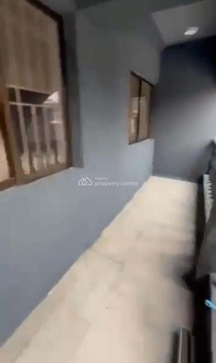 Mini Flat Suit for Commercial Use, Lekki Phase 1, Lekki, Lagos, Mini Flat (room and Parlour) for Rent