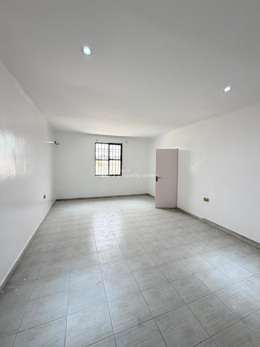 Stunning Well Maintained 4 Bedroom Semi Detached Duplex with a Bq, Lekki Phase 1, Lekki, Lagos, Semi-detached Duplex for Sale