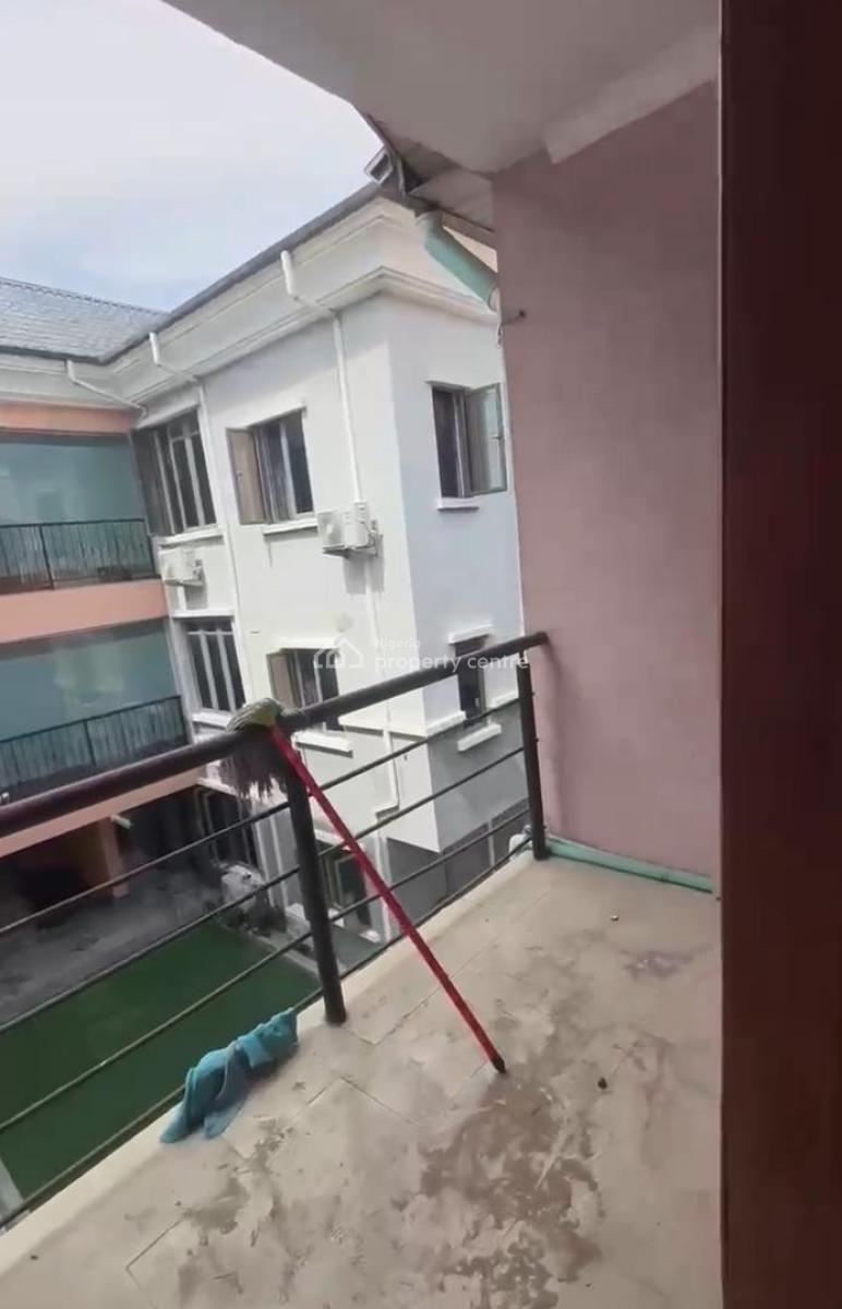 Very Massive Studio Apartment (self Contained) with Balcony, Lekki Phase 1, Lekki, Lagos, Self Contain (single Rooms) for Rent