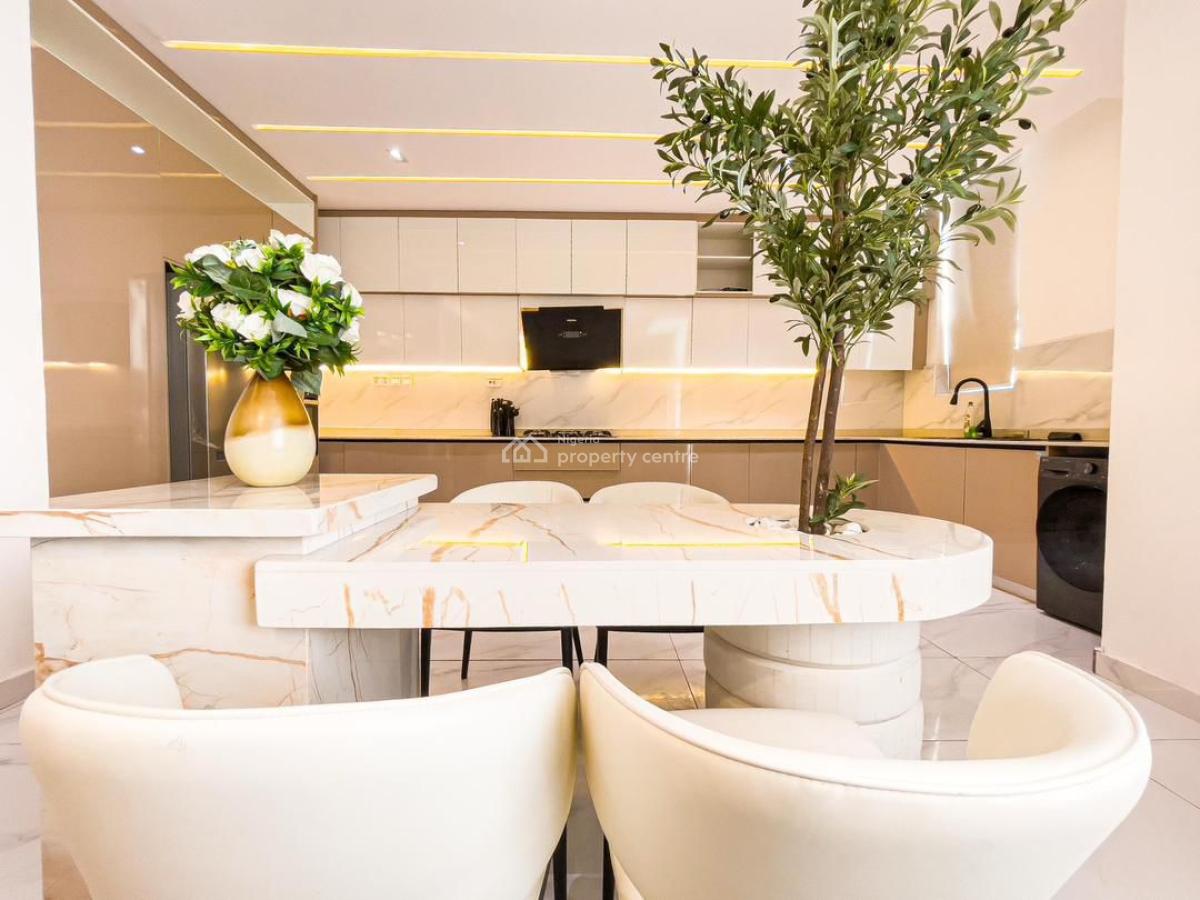 Luxury 2bedroom Penthouse with Elevator and Pool, Table Tennis, Snooker,24hrs Power Supply, Lekki, Lagos, Flat / Apartment Short Let