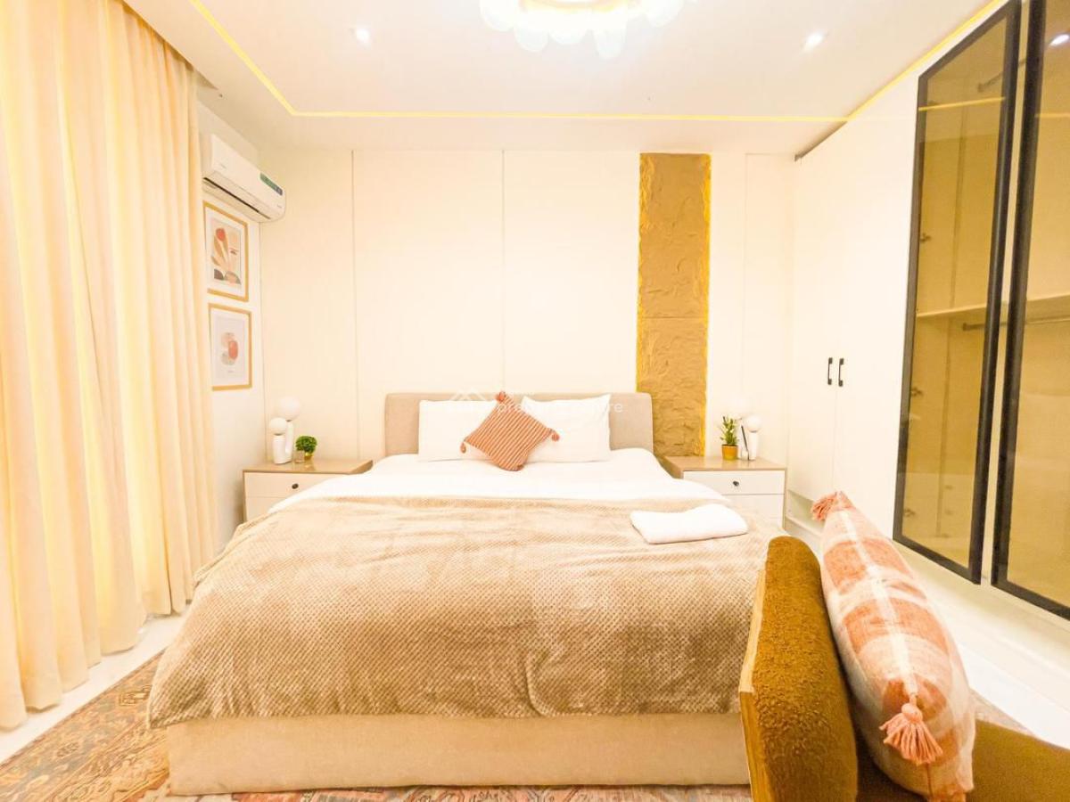 Luxury 2bedroom Penthouse with Elevator and Pool, Table Tennis, Snooker,24hrs Power Supply, Lekki, Lagos, Flat / Apartment Short Let