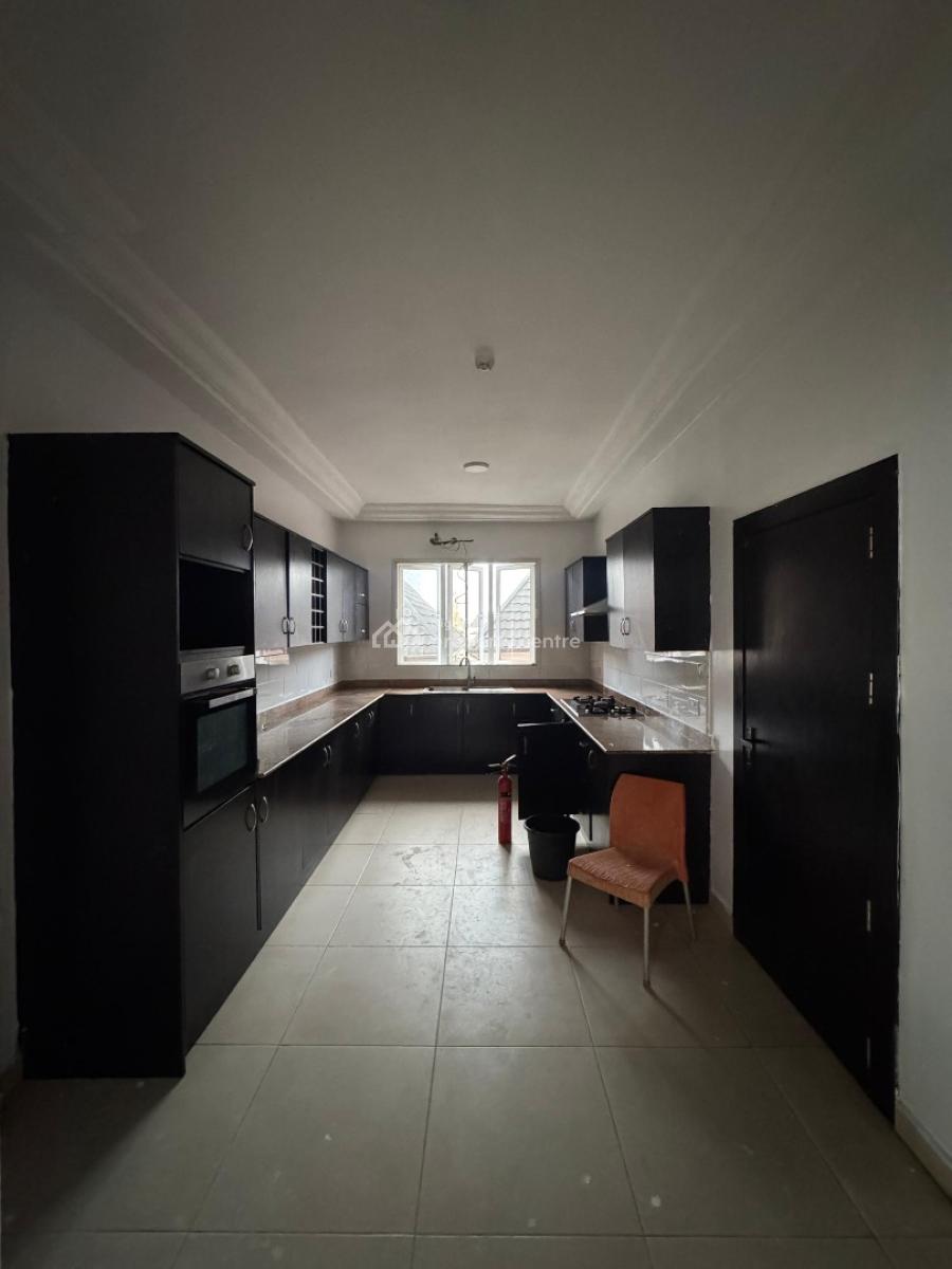 Well Maintained 3 Bedroom Apartment, Chevron, Lekki, Lagos, Flat / Apartment for Rent