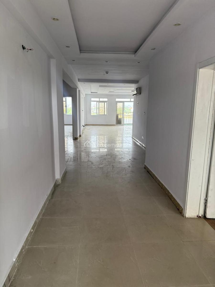 Waterfront 3-bedroom Flat with Pool, Jetty & 24hrs Power, Lekki Phase 1, Lekki Phase 1, Lekki, Lagos, Flat / Apartment for Rent