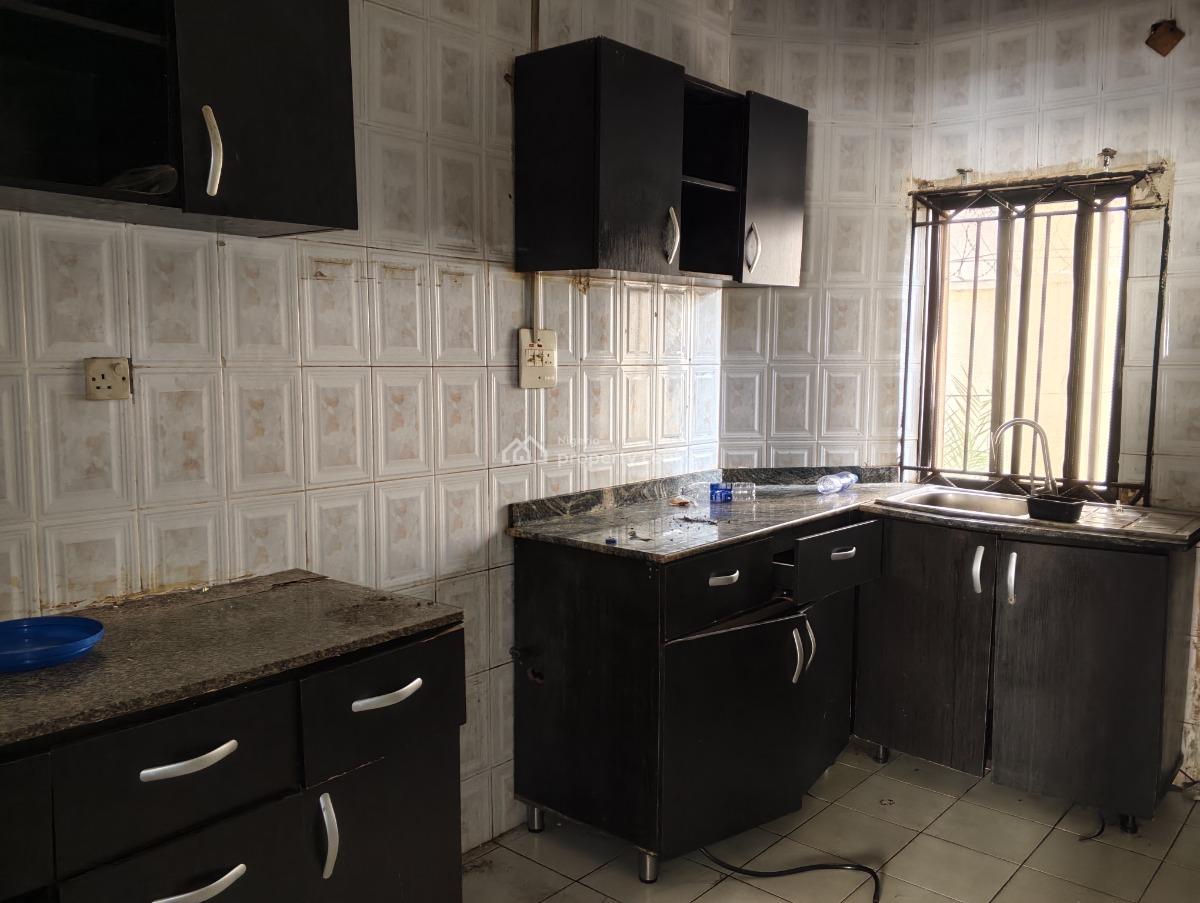2 Bedrooms Flat, Ebitu-ukiwe Street, Jabi, Abuja, Flat / Apartment for Rent