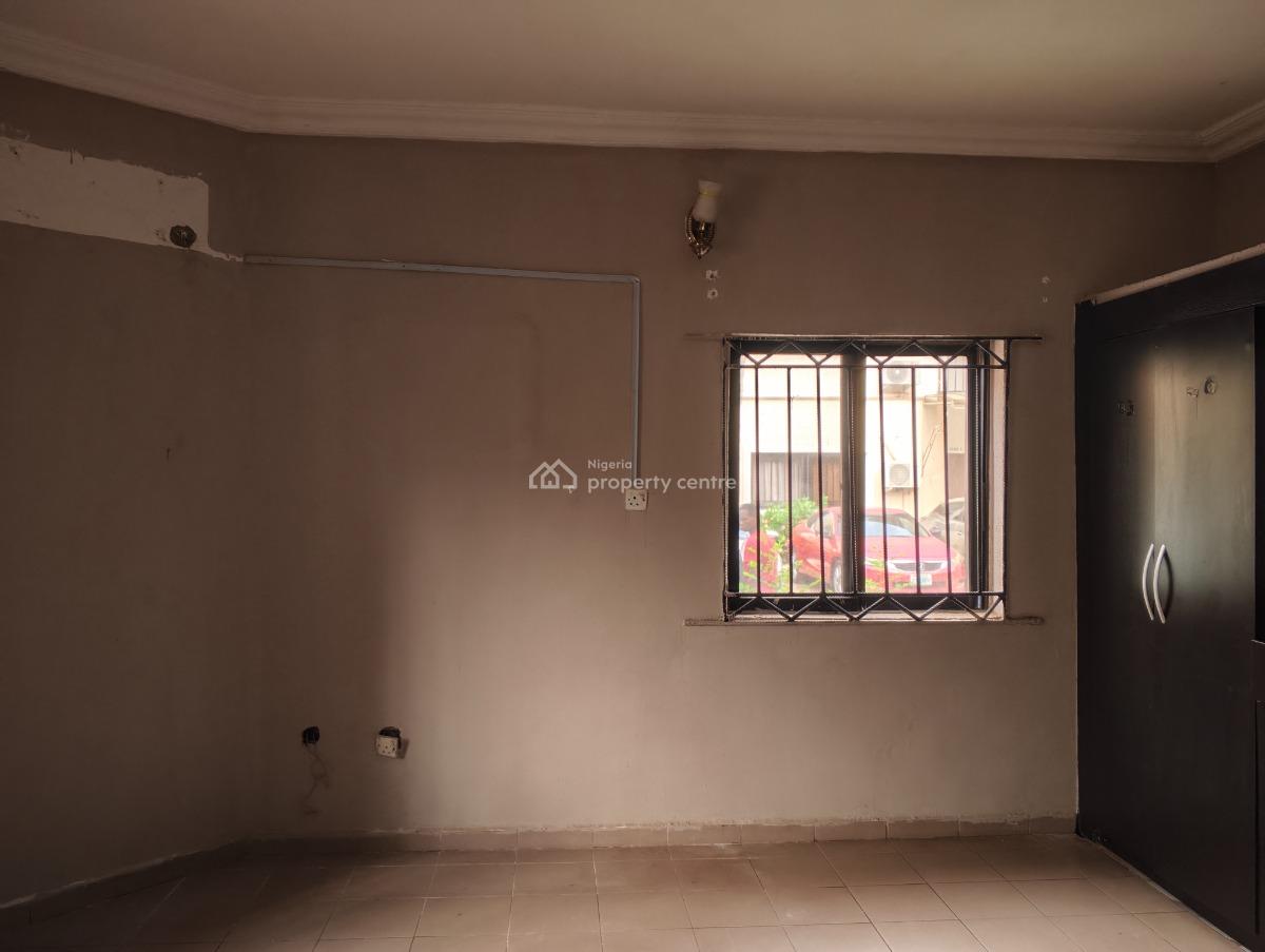 2 Bedrooms Flat, Ebitu-ukiwe Street, Jabi, Abuja, Flat / Apartment for Rent