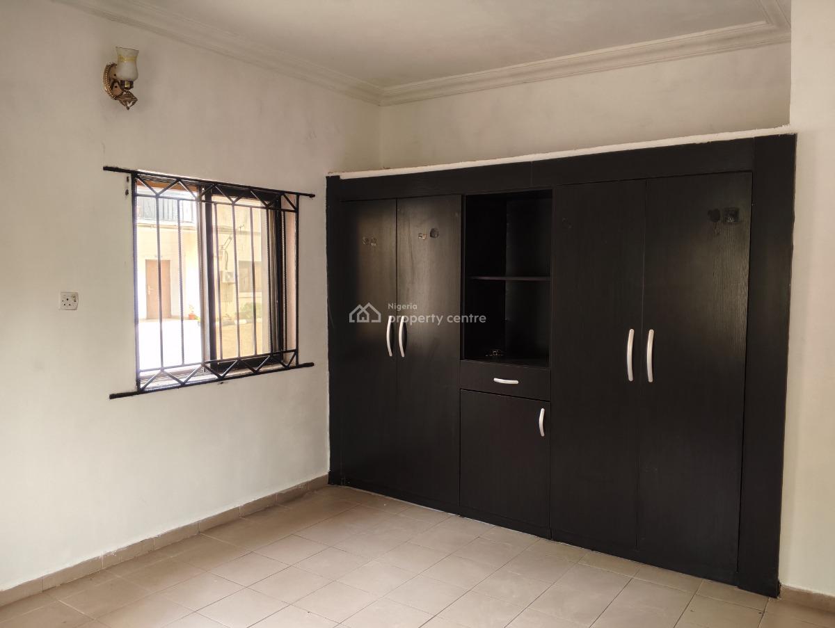 2 Bedrooms Flat, Ebitu-ukiwe Street, Jabi, Abuja, Flat / Apartment for Rent