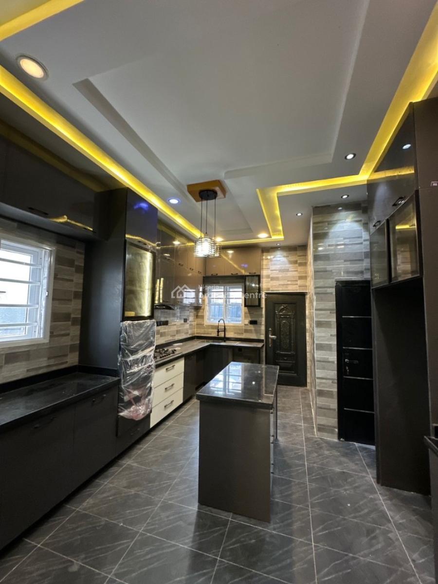 5bedroom Duplex in with Bq, Osapa, Lekki, Lagos, Detached Duplex for Sale