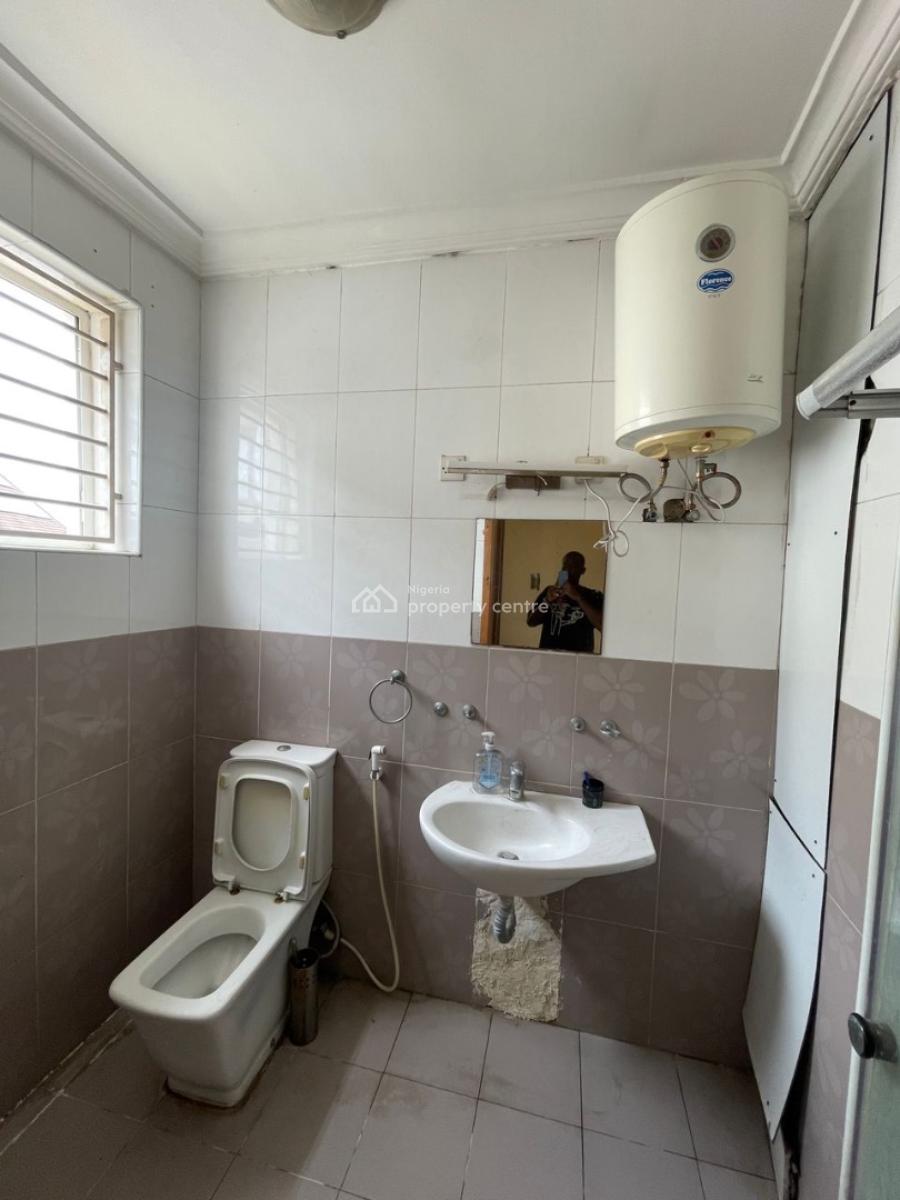 3bedroom Apartment, Lekki Phase 1, Lekki, Lagos, Flat / Apartment for Rent