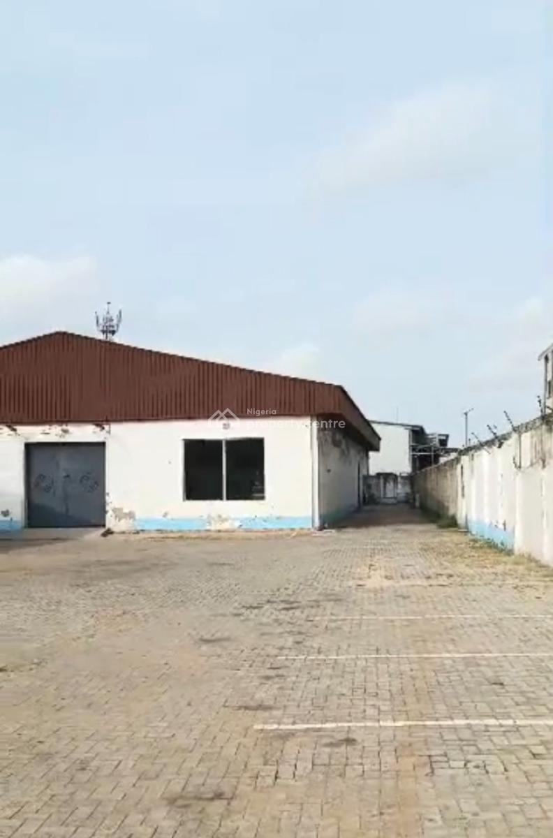 1000sqm Warehouse at Ilupeju Industrial Estate, Ilupeju Industrial Estate, Ilupeju, Lagos, Warehouse for Rent