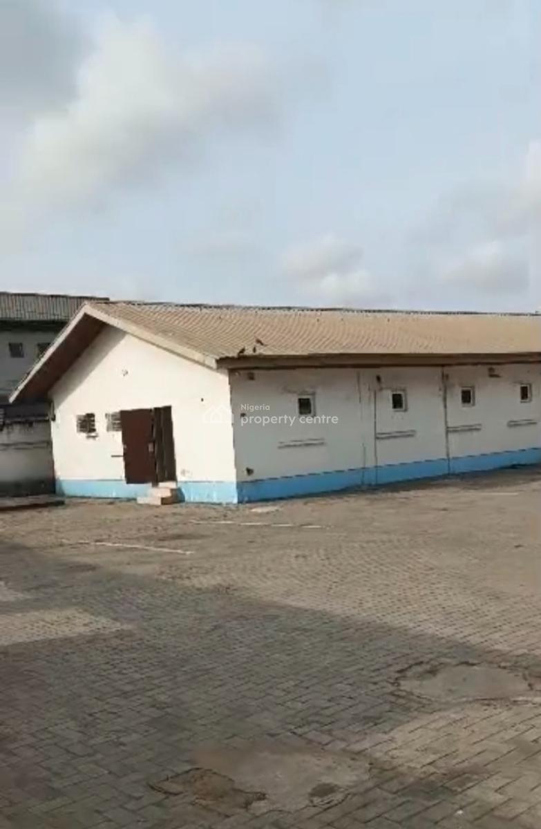 1000sqm Warehouse at Ilupeju Industrial Estate, Ilupeju Industrial Estate, Ilupeju, Lagos, Warehouse for Rent
