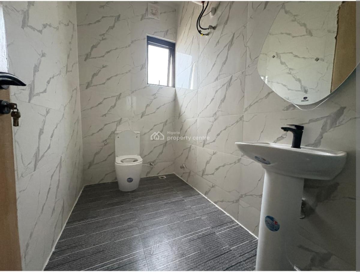 Magnificent 4bedroom Terrace Duplex with a Pool, Lekki Phase 1, Lekki, Lagos, Terraced Duplex for Sale