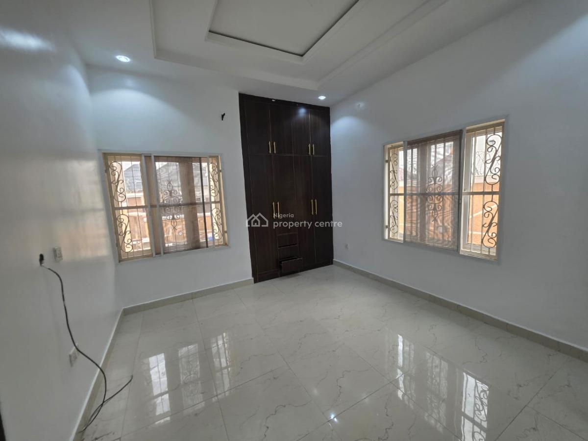 a Luxurious Finished 3-bedroom Bungalow with Bq, Gwarimpa Extension, Gwarinpa, Abuja, Flat / Apartment for Rent