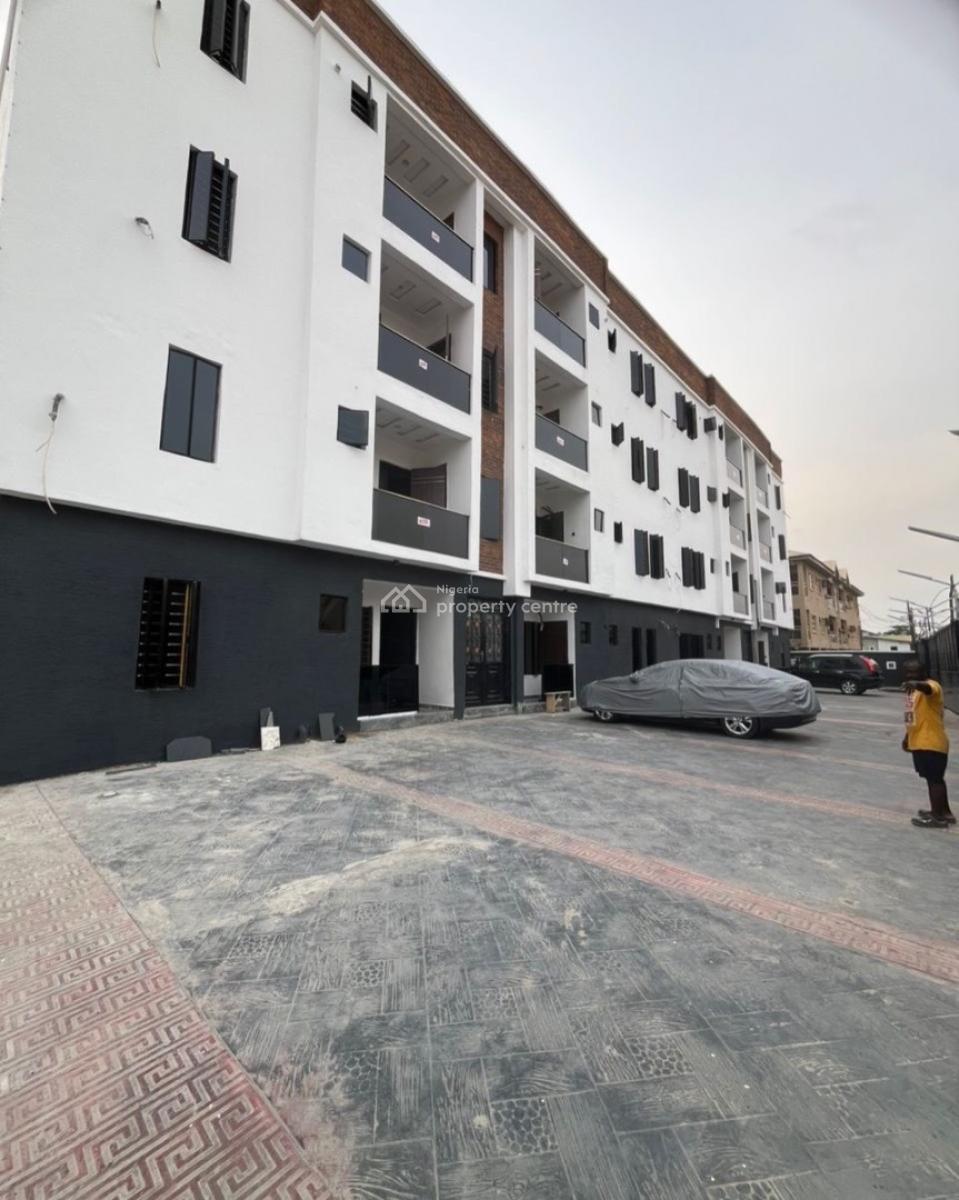 Lovely 2 Bedroom Apartment with Bq, Ologolo, Ologolo, Lekki, Lagos, Block of Flats for Sale