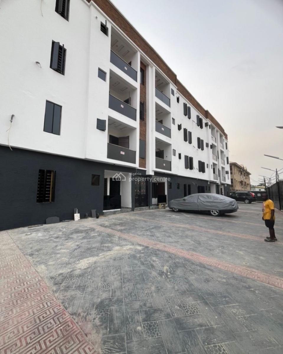 Lovely 2 Bedroom Apartment with Bq, Ologolo, Ologolo, Lekki, Lagos, Block of Flats for Sale