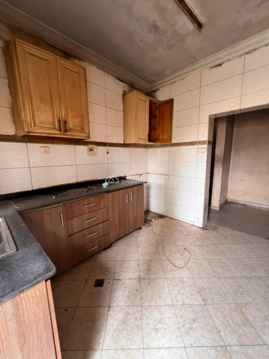 Massive 3 Beds Terrace Duplex with Family Lounge ,bq, Idu Industrial, Abuja, House for Sale