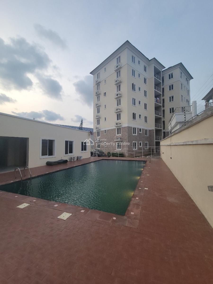 Well Maintained Fully Serviced 3bedroom Flat in Lekki Phase 1, Lekki Phase 1, Lekki, Lagos, Flat / Apartment for Rent