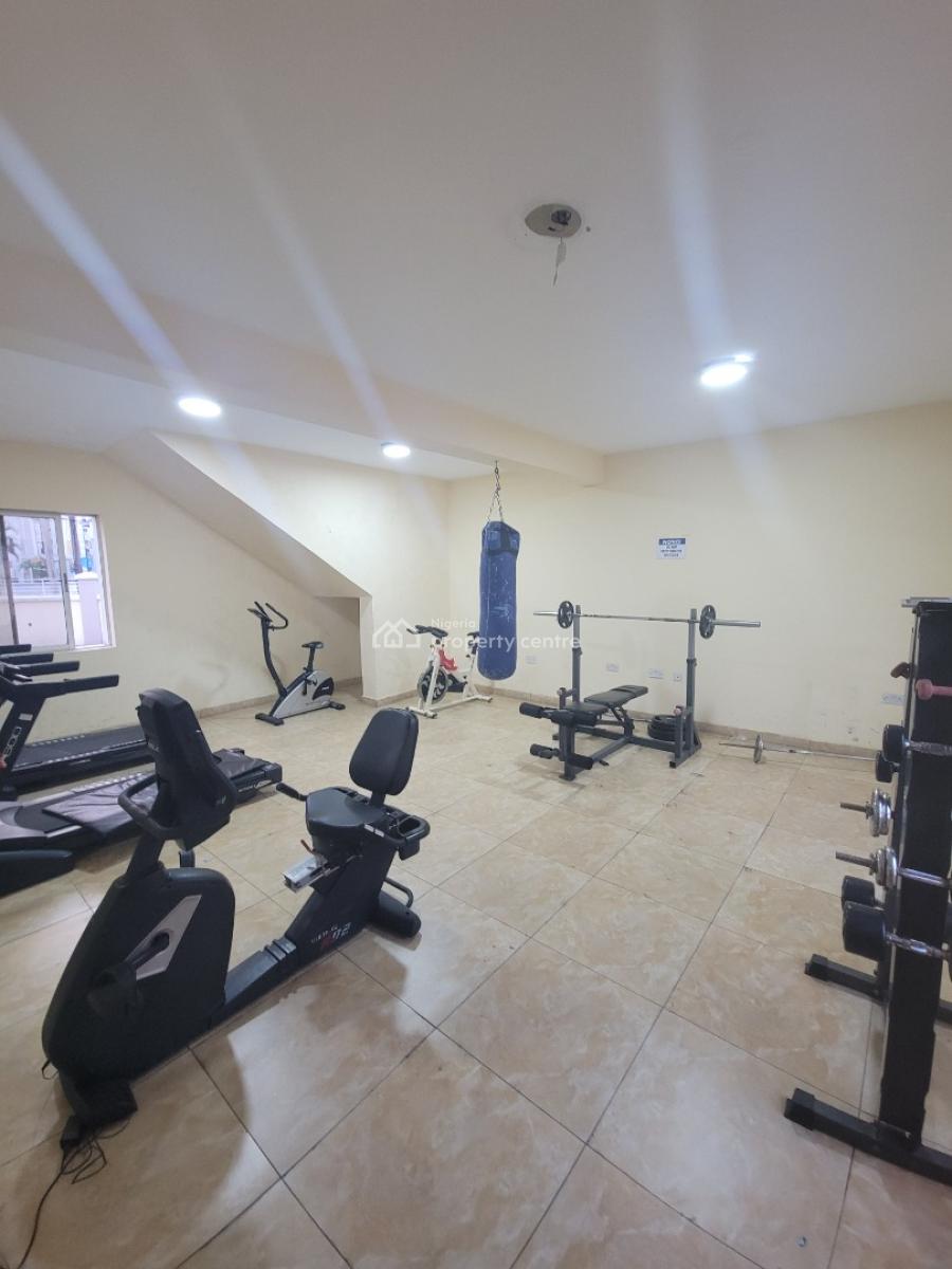 Well Maintained Fully Serviced 3bedroom Flat in Lekki Phase 1, Lekki Phase 1, Lekki, Lagos, Flat / Apartment for Rent