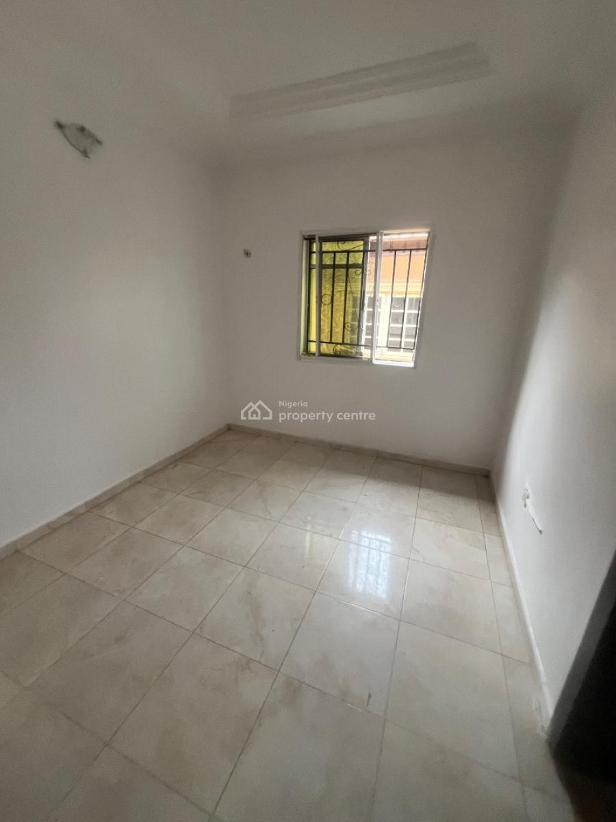 Luxury Clean 2bedroom Flat Upstairs and Downstairs, Mobil Road Ilaje, Ajah, Lagos, Flat / Apartment for Rent