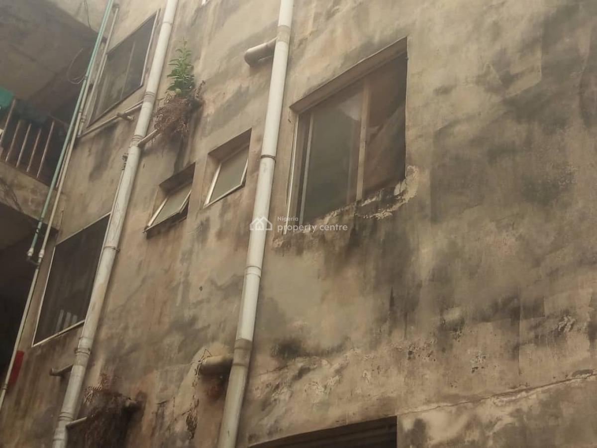 Clean and Nice 2 Bedroom Flat in a Secure Environment, Lsdpc Odunla Ikorodu, Ikorodu, Lagos, Block of Flats for Sale
