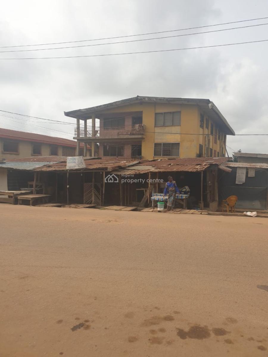 Commercial 6 Units of 3 Bedroom with 6 Units of Shop on a Tarred Road, Iyana Church Junction, Alakia, Ibadan, Oyo, Block of Flats for Sale