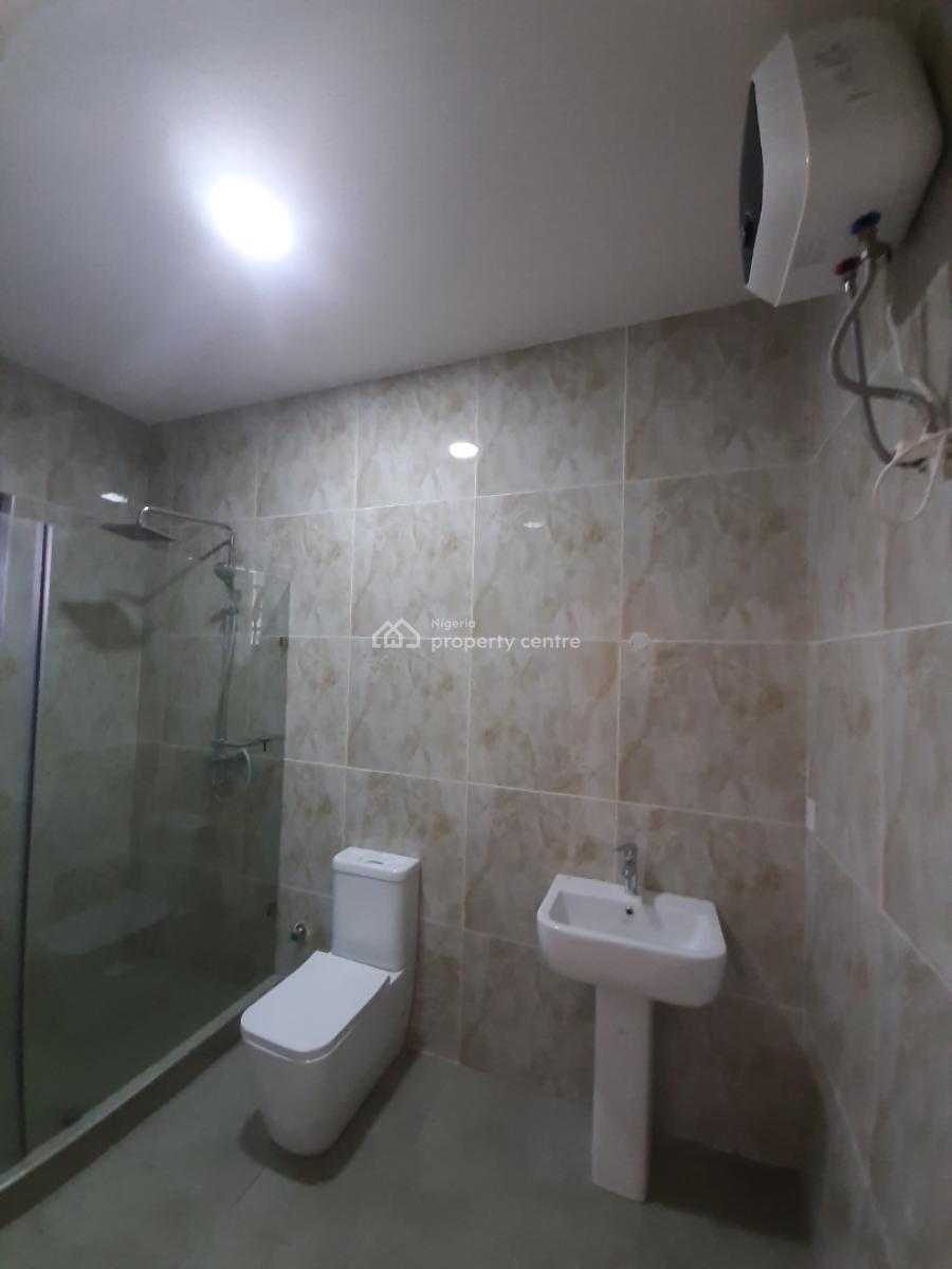 Serviced with 24/7 Power Supply 4 Bedroom En-suite Townhouse with an E, Lekki Phase 1, Lekki, Lagos, Terraced Duplex for Rent