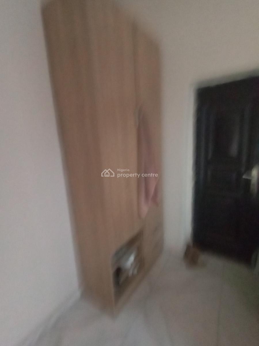 Well Maintained 3 Bedroom Flat, Mobil Road, Ilaje, Ajah, Lagos, Flat / Apartment for Rent