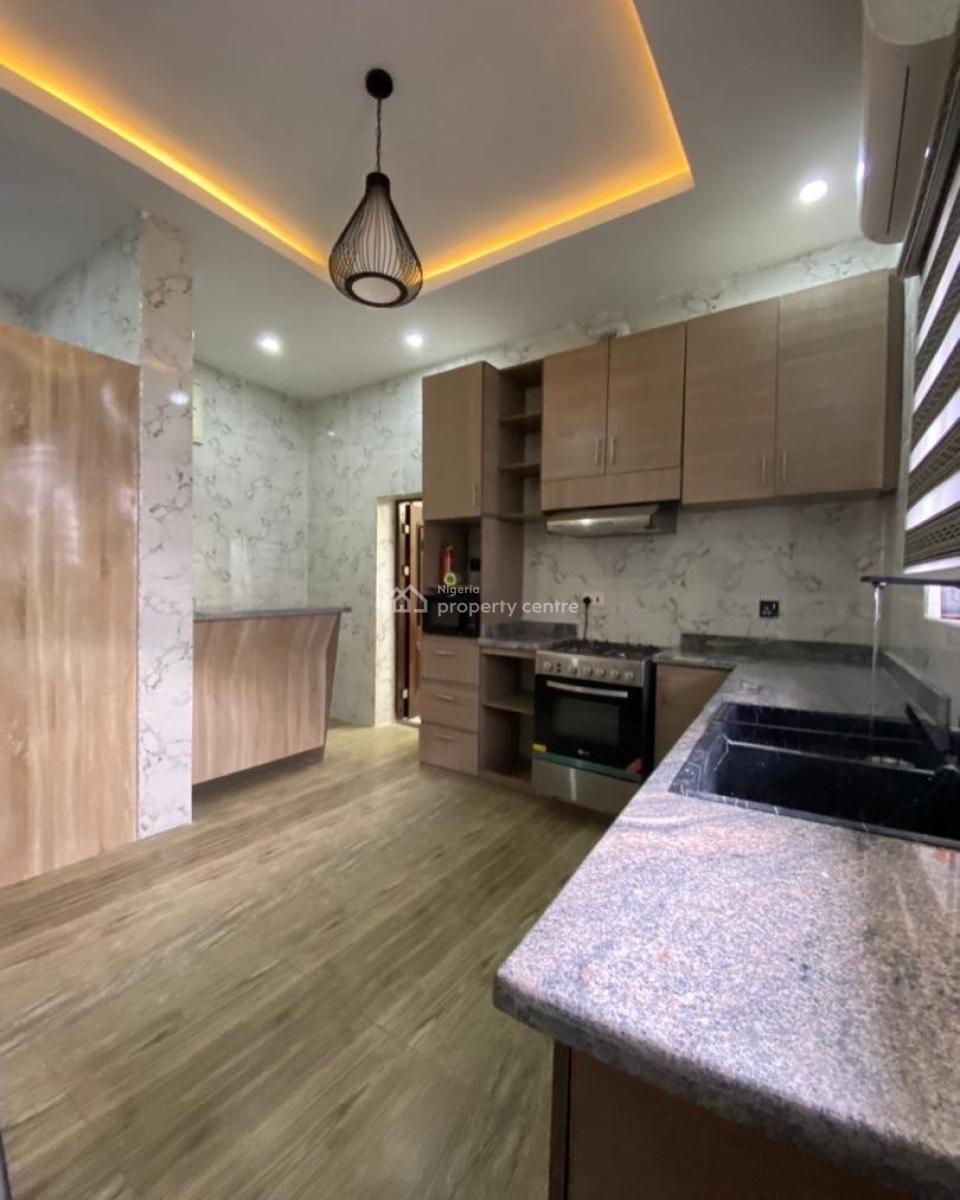 Lovely 1 Bedroom Apartment, Ologolo, Ologolo, Lekki, Lagos, Block of Flats for Sale