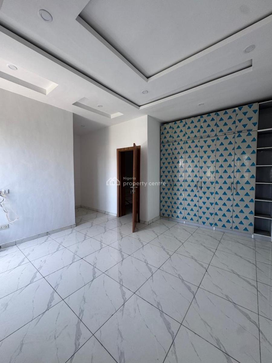 Spacious 4 Bedroom Terrace Duplex, Ologolo, Lekki, Lagos, Terraced Duplex for Sale