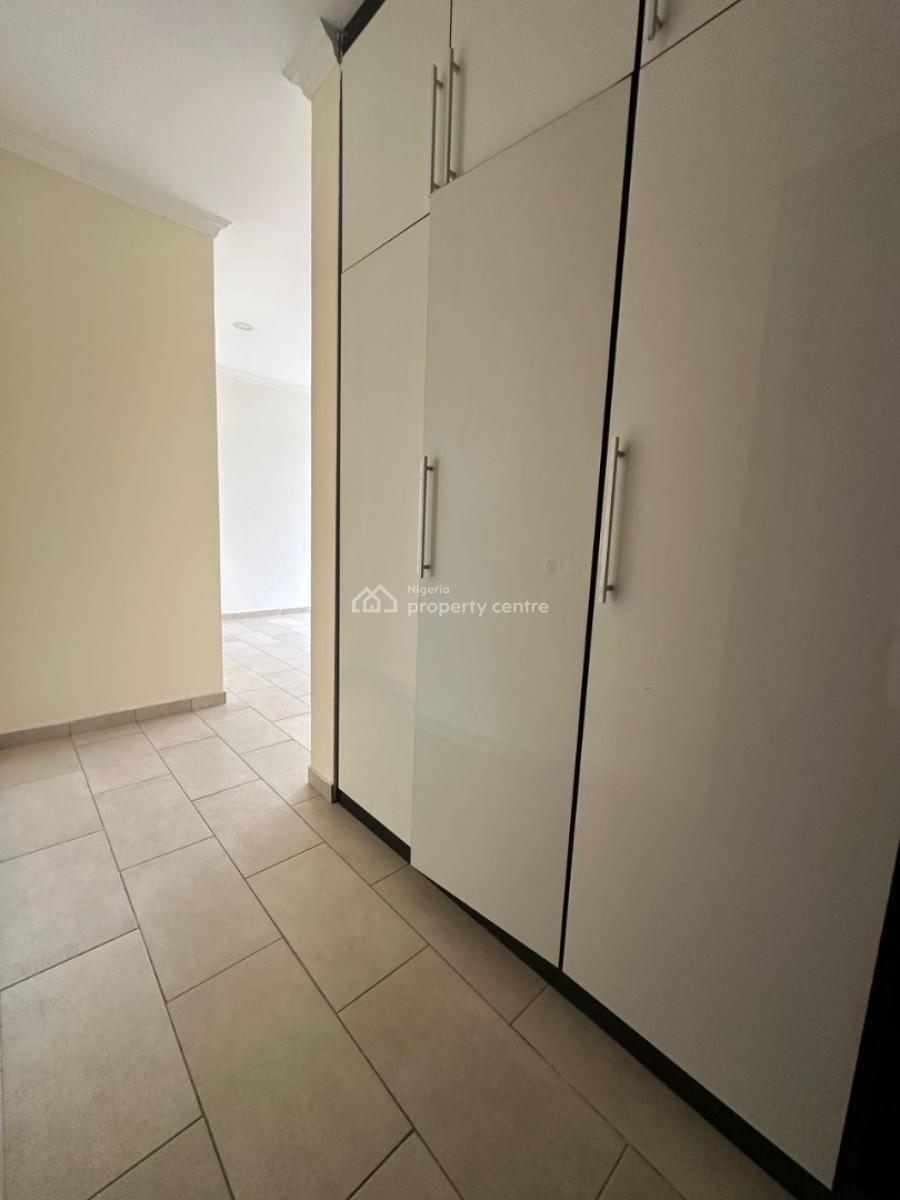 Well-maintained & Spacious 4-bedroom Terrace with Bq, Banana Island, Ikoyi, Lagos, Terraced Duplex for Rent