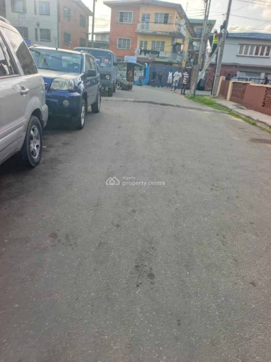 4 Unit of 3bedroom Flat., Surulere, Lagos, House for Sale